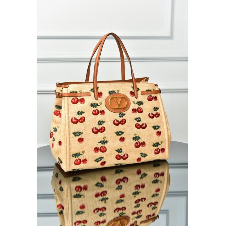 Valentino Garavani Antibes Medium Shopping Bag in Jacquard Raffia