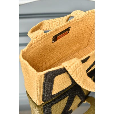 Valentino Garavani Viva Superstar Small Shopping Bag in Raffia