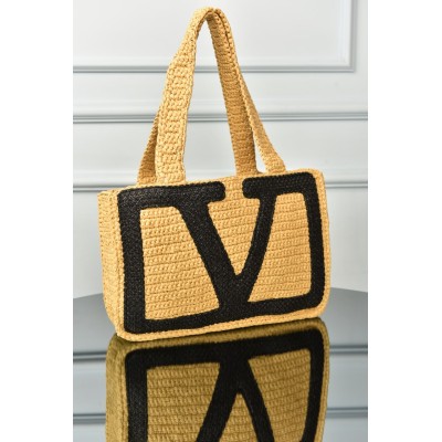 Valentino Garavani Viva Superstar Medium Shopping Bag in Raffia