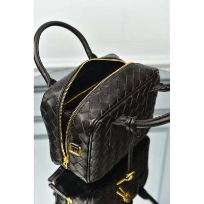 Bottega Veneta Small Getaway