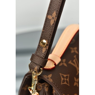 Louis Vuitton Pochette Metis East West Bag