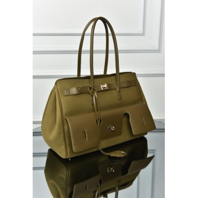 Balenciaga Women's Bel Air Medium Carry All Bag