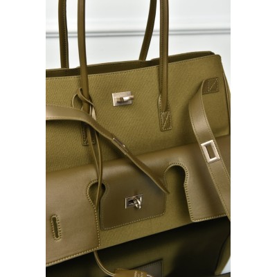 Balenciaga Women's Bel Air Medium Carry All Bag
