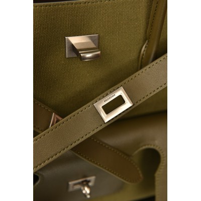 Balenciaga Women's Bel Air Medium Carry All Bag