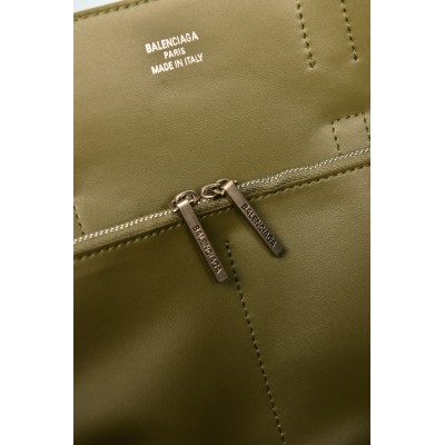 Balenciaga Women's Bel Air Medium Carry All Bag