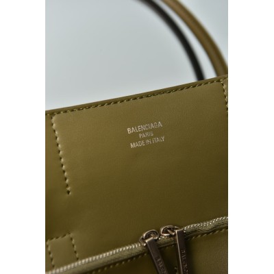 Balenciaga Women's Bel Air Medium Carry All Bag