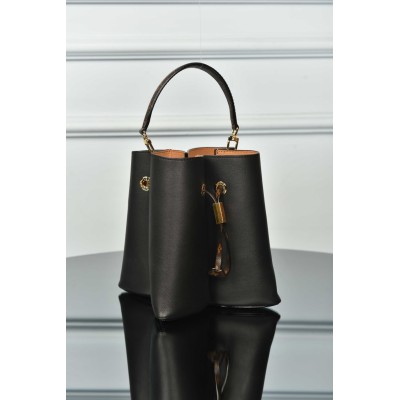 Louis Vuitton Bloom PM