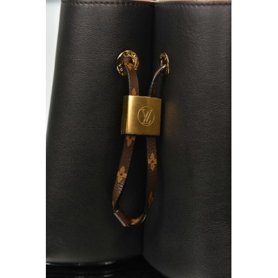 Louis Vuitton Bloom PM