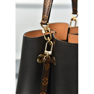 Louis Vuitton Bloom PM