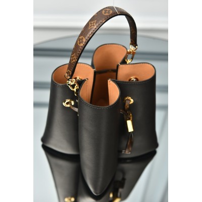 Louis Vuitton Bloom PM