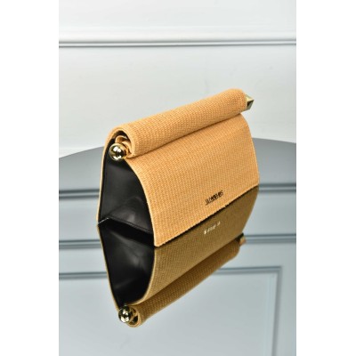 Jacquemus The Rond Carre Clutch Medium