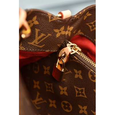 Louis Vuitton Montaigne MM Empreinte