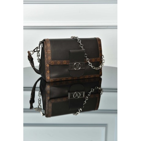 Louis Vuitton Dauphine Soft Vibe MM