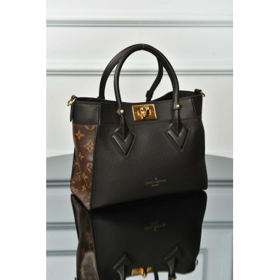 Louis Vuitton On My Side PM