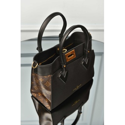 Louis Vuitton On My Side PM