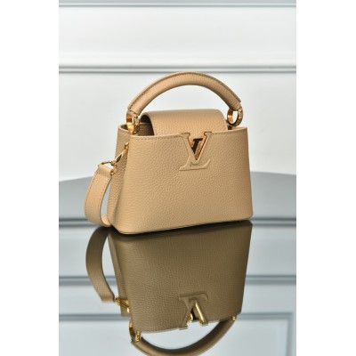 Louis Vuitton Capucines Mini