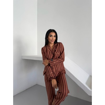 Lüks Pijama Takımı Toka