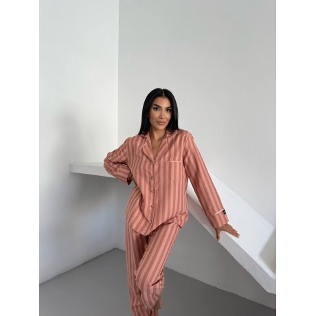 Lüks Pijama Takımı Toka