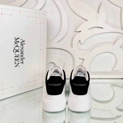 Alexander McQueen Sneaker