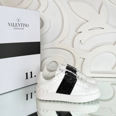 Valentino Garavani Rhinestone Low Top Sneaker