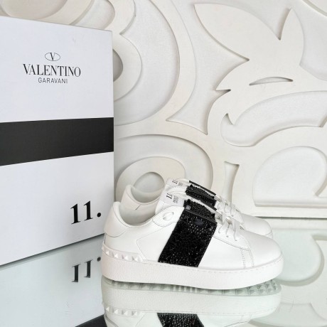 Valentino Garavani Rhinestone Low Top Sneaker