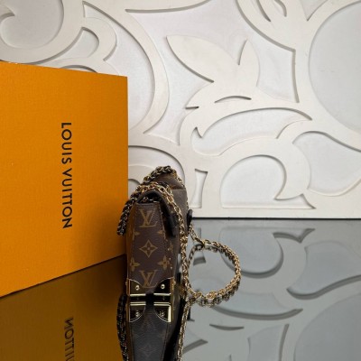 Louis Vuitton Trunkie East West