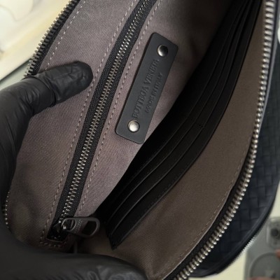 Bottega Veneta Intrecciato Flat Pouch