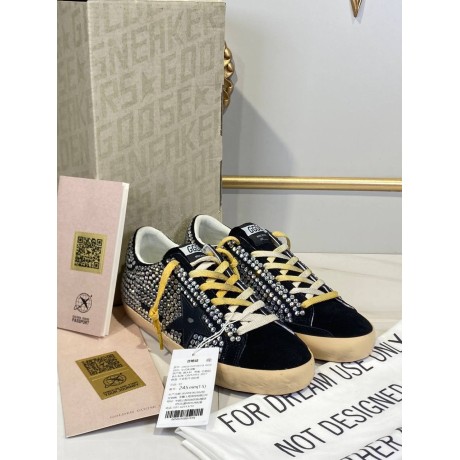Golden Goose Super Star Sneaker