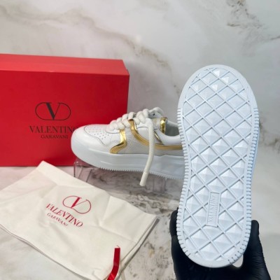 Valentino Garavani Rockstud Sneaker