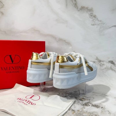 Valentino Garavani Rockstud Sneaker