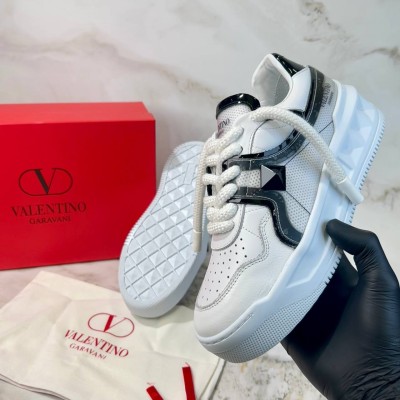 Valentino Garavani Rockstud Sneakers