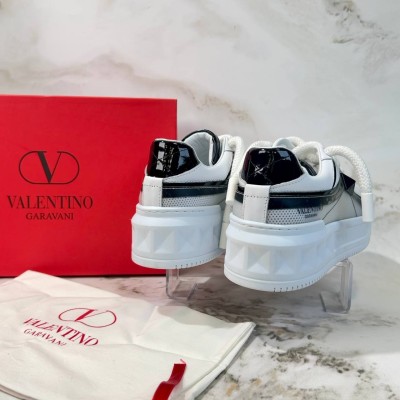 Valentino Garavani Rockstud Sneakers