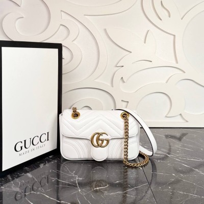 Gucci GG Marmont Small Shoulder Bag