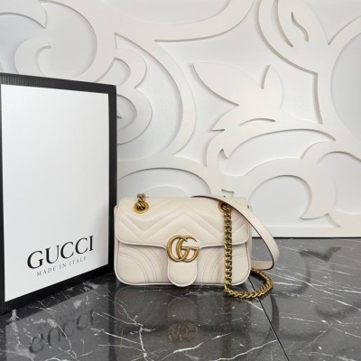 Gucci GG Marmont Small Shoulder Bag
