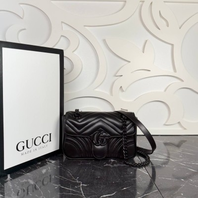 Gucci GG Marmont Small Shoulder Bag
