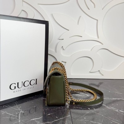 Gucci GG Marmont Small Shoulder Bag