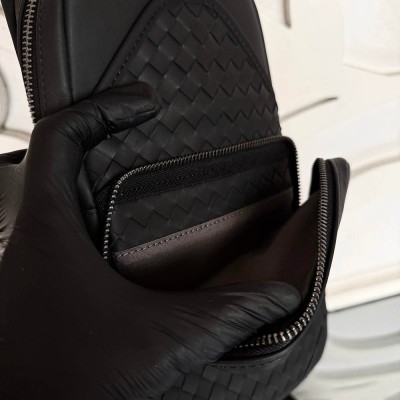 Bottega Veneta Intrecciato Crossbody Bag