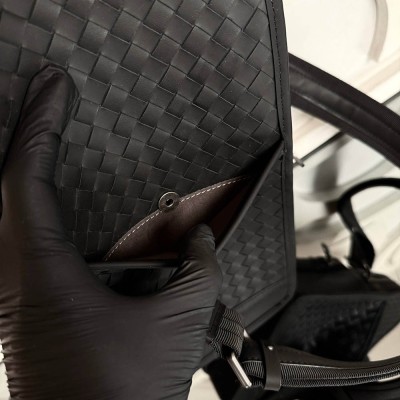 Bottega Veneta Intrecciato Crossbody Bag