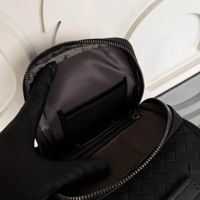 Bottega Veneta Intrecciato Crossbody Bag