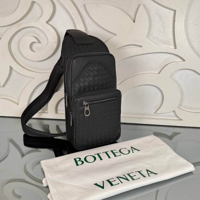 Bottega Veneta Intrecciato Crossbody Bag