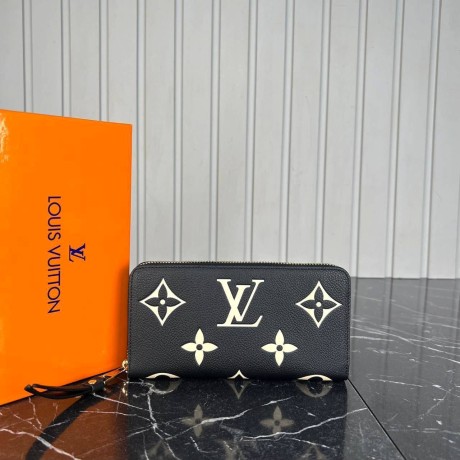 Louis Vuitton Zippy Wallet