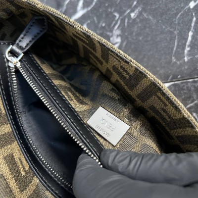 Fendi Baguette Medium