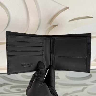 Bottega Veneta Intrecciato Bi-Fold Wallet