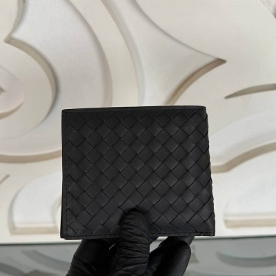 Bottega Veneta Intrecciato Bi-Fold Wallet