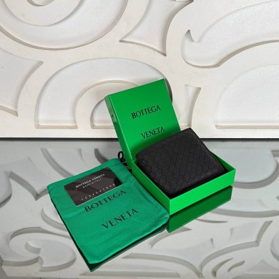Bottega Veneta Intrecciato Bi-Fold Wallet