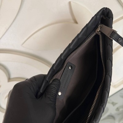 Bottega Veneta Intrecciato Business Pouch Medium