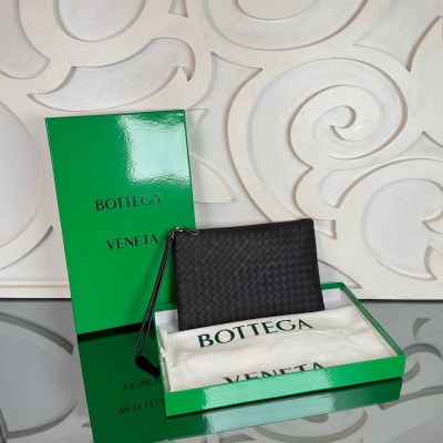 Bottega Veneta Intrecciato Business Pouch Small