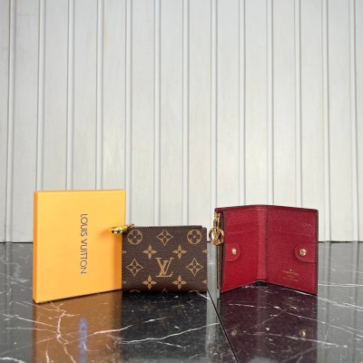 Louis Vuitton Lisa Wallet