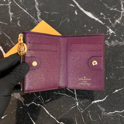 Louis Vuitton Lisa Wallet