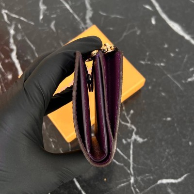 Louis Vuitton Lisa Wallet